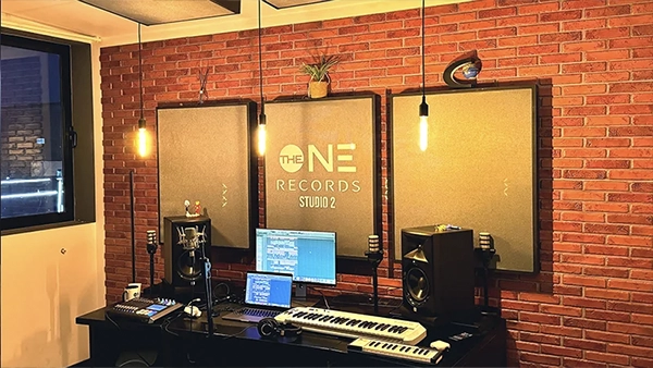 Studio 2